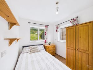 Bedroom - click for photo gallery